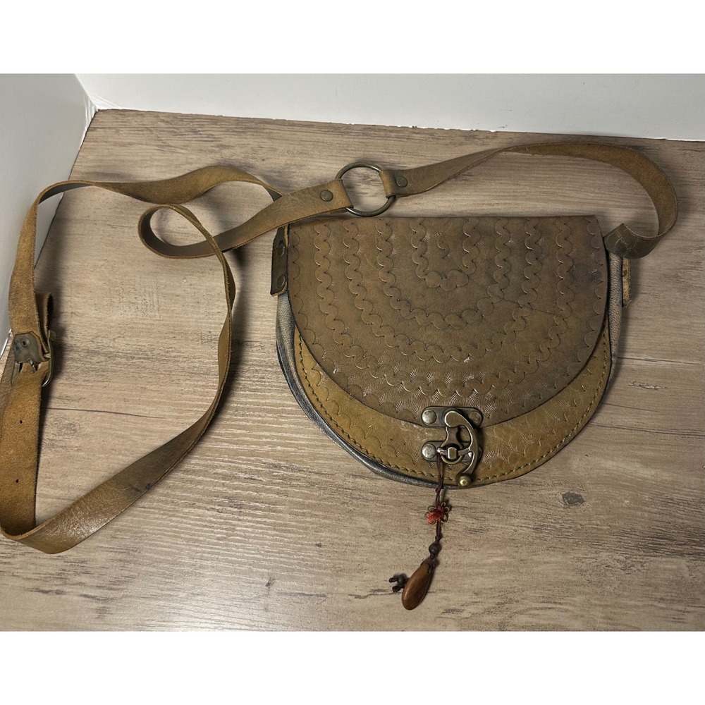 Vintage Boho Leather Saddle Crossbody Bag Embossed Floral Adjustable Strap‎